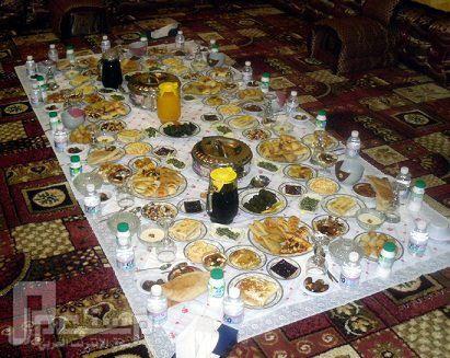مناظر ولا اروع منها من حضرموت ( الجزء الثاني) مائدة رمضان