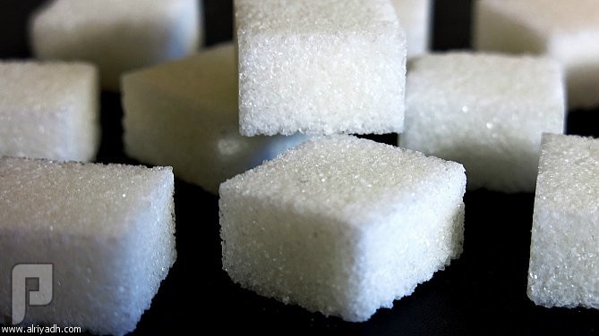 دراسة: السكر وليس الملح السبب الرئيس في ارتفاع ضغط الدم