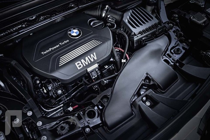 السيارة بي ام دبليو اكس 1 - 2016- BMW X1