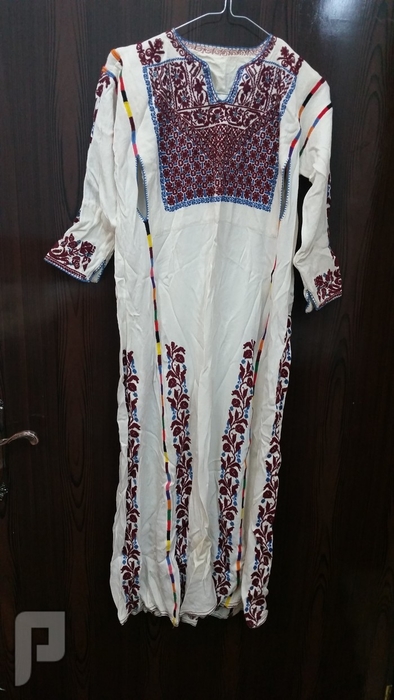 من نوادر التراث الفلسطيني -ثوب فلاحي وطاقية نسائيه عليها عملات عثمانية-قديم