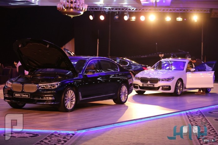 بالصور.. إطلاق سيارات BMW الفئة السابعة في المملكة