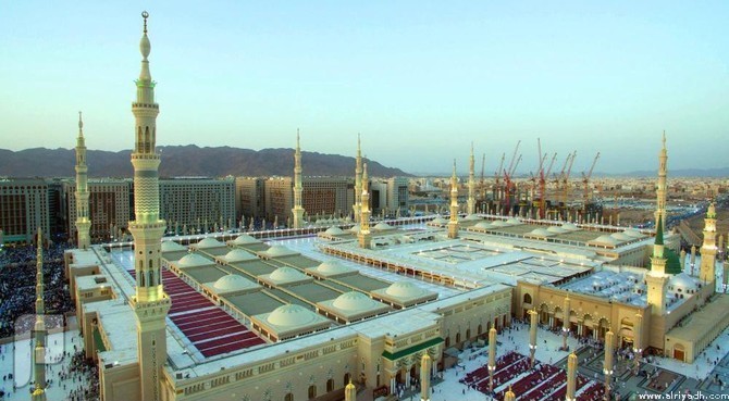 تحديد المواسم السياحية في مكة والمدينة