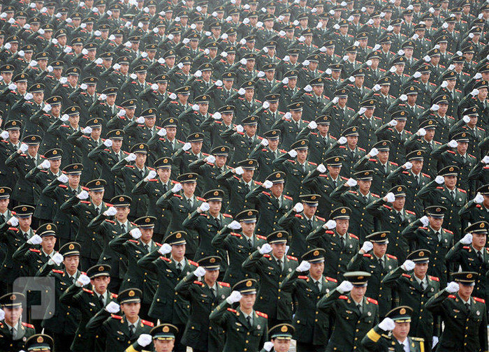 عدد افراد الجيش الصيني