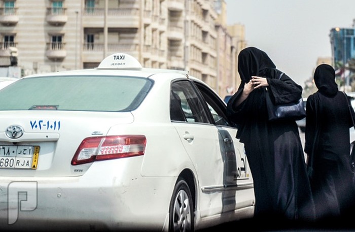 سيارات أجرة عائلية.. الراكبة والقائدة من النساء فقط