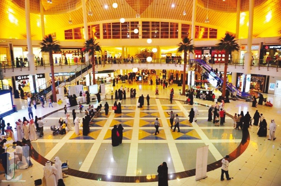 تأييد 49 % من السعوديين لفتح المحلات التجارية أوقات الصلاة