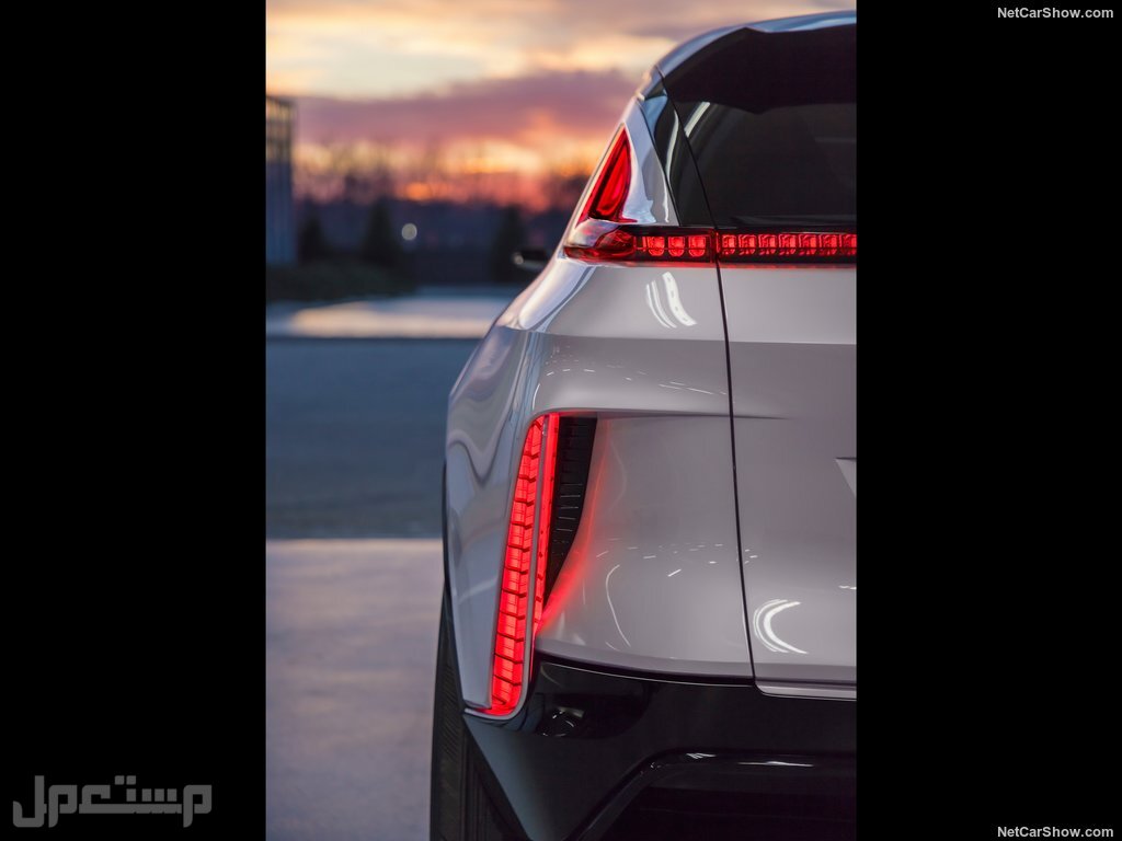 Cadillac Lyriq Concept (2020)