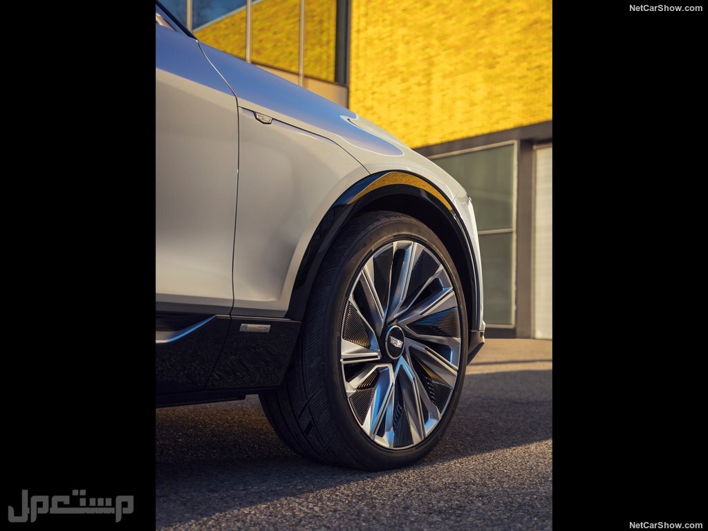 Cadillac Lyriq Concept (2020)