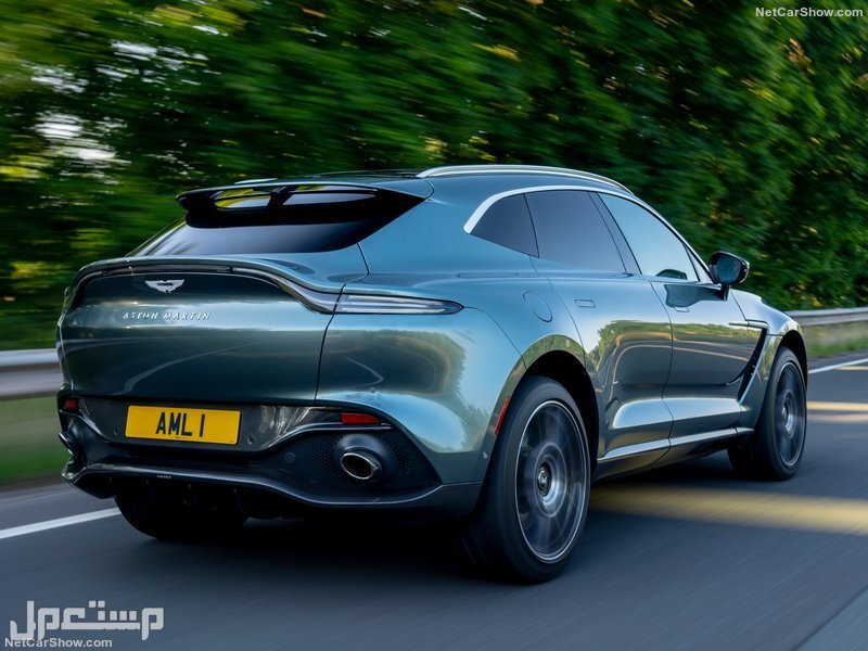 Aston Martin DBX Stirling Green (2021)