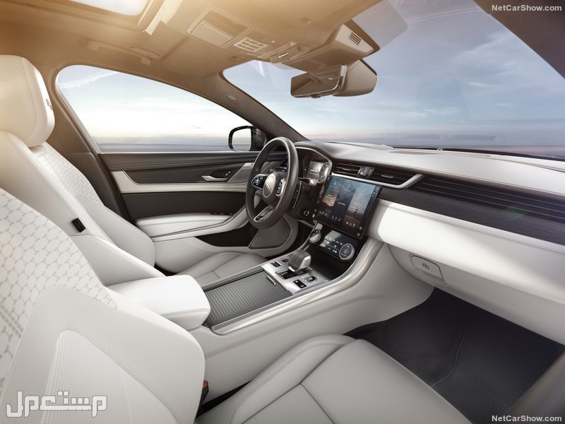 Jaguar XF (2021)