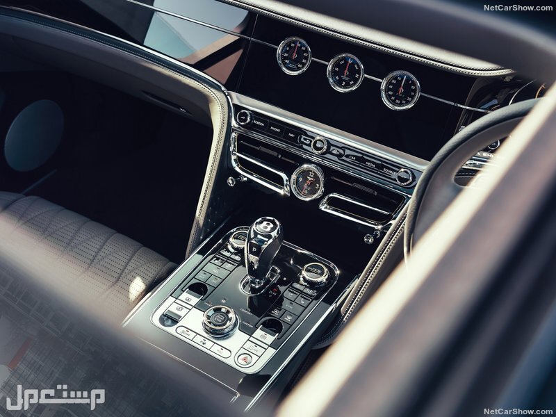 Bentley Flying Spur V8 (2021)