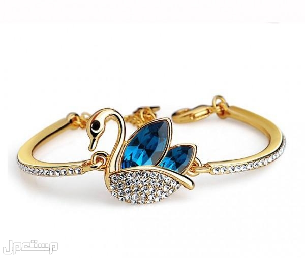 انسيالات كريستال رقيقة موضة 2022 لمختلف المناسبات انسيال مميز للسهرات