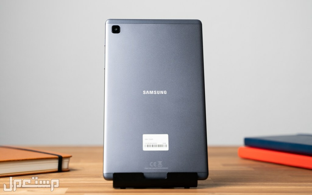 مراجعة تابلت Samsung Galaxy Tab A7 Lite في الإمارات العربية المتحدة Samsung Galaxy Tab A7 Lite - من الظهر