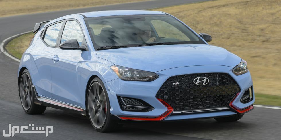 أفضل سيارة هاتشباك في 2022 Hyundai Veloster N