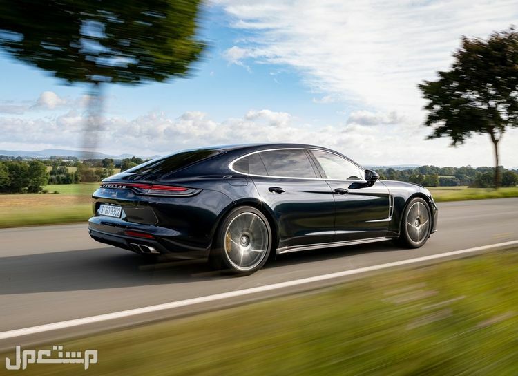 أفضل 3 سيارات سيدان رياضية في 2022 2022 Porsche Panamera Turbo S