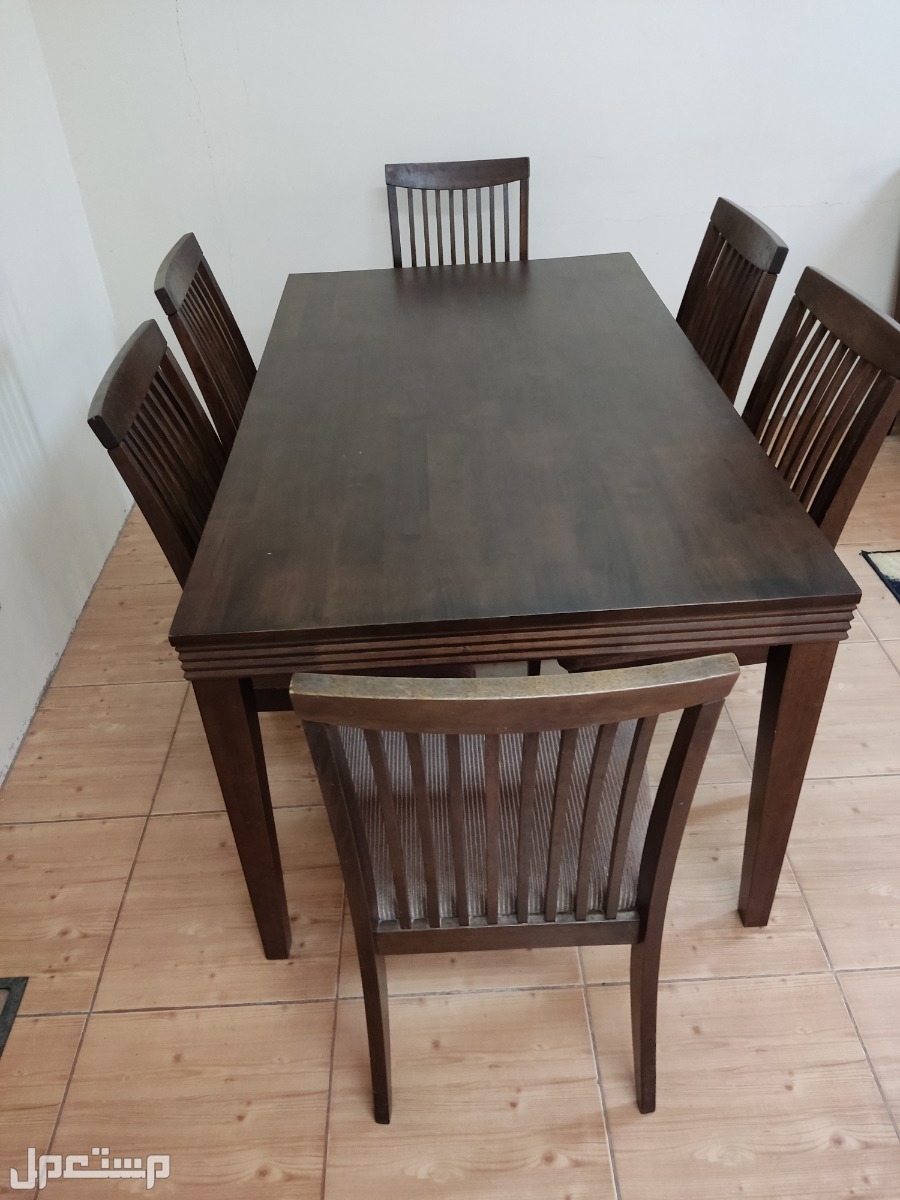 Dining room table with wood texture