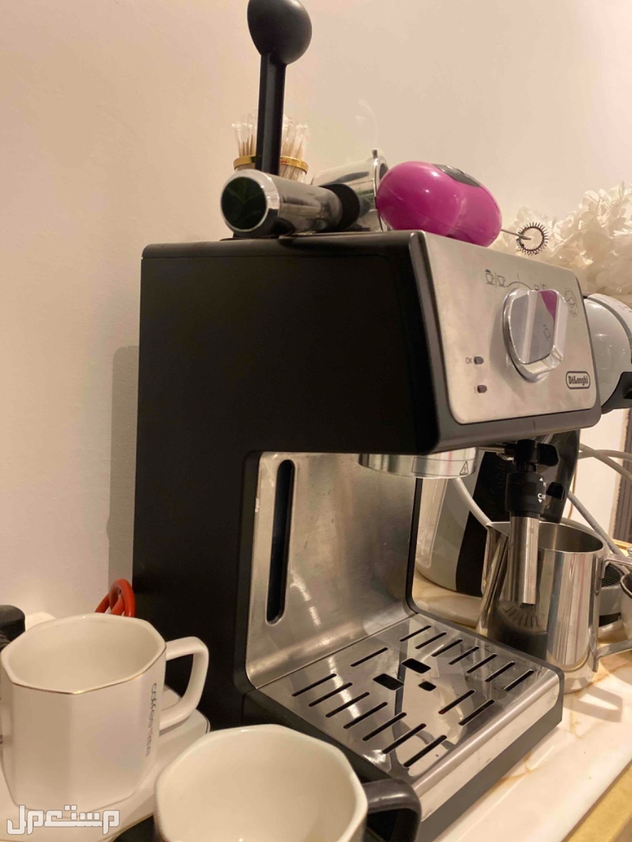 الة  ماركة الة قهوه ديلونجي  في الرياض بسعر 600 ريال سعودي قابل للتفاوض