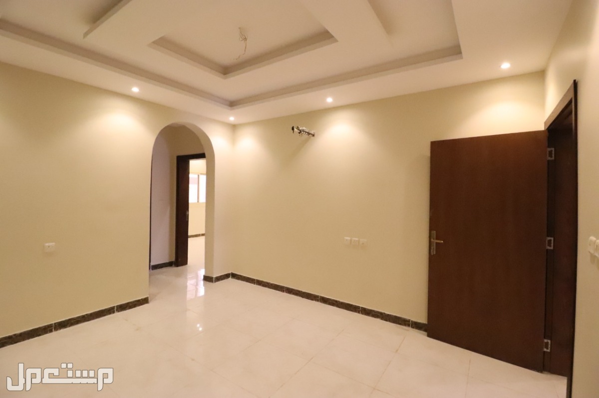 شقة للبيع في حي مريخ - جدة بسعر 360 ألف ريال سعودي قابل للتفاوض