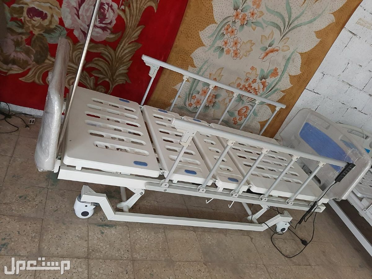سرير  ماركة سرير طبي كهربائي مع مرتبة طبية في الرياض بسعر 1200 ريال سعودي