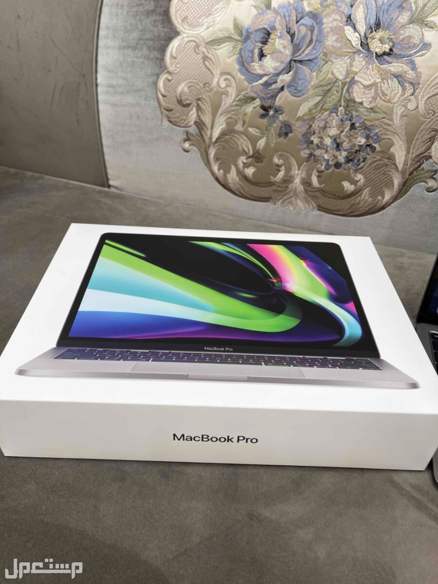 macbook pro  ماركة macbook apple  في نجران بسعر 6 آلاف ريال سعودي