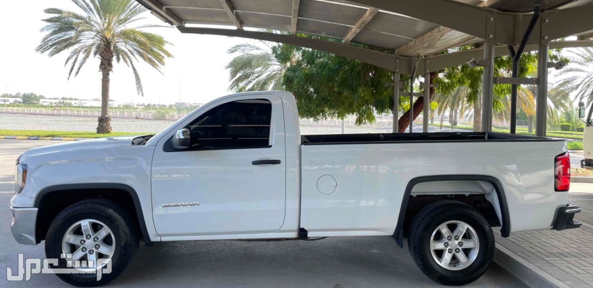 جمس سييرا 2017 مستعملة للبيع في السيب‎ بسعر 5900 ريال عماني قابل للتفاوض