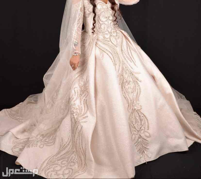 فستان زفاف ماركة فستان زفاف في جدة بسعر ألف ريال سعودي