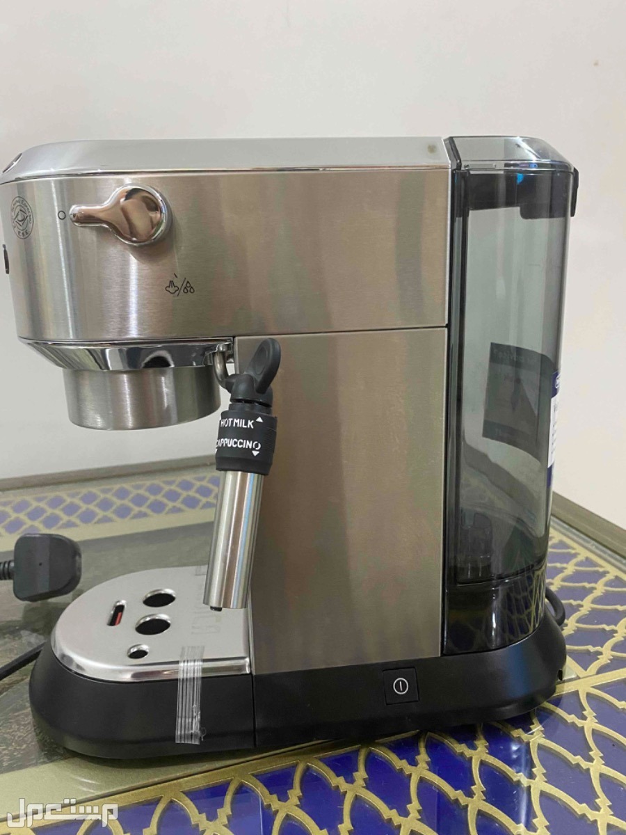 للبيع ماكينة قهوة استخدام بسيط وشبه جديده