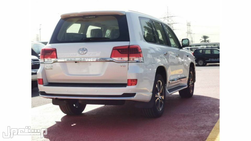 دليل شامل لكل ما يتعلق بسيارة تويوتا لاند كروزر 4.6L V8 تويوتا لاند كروزر V8