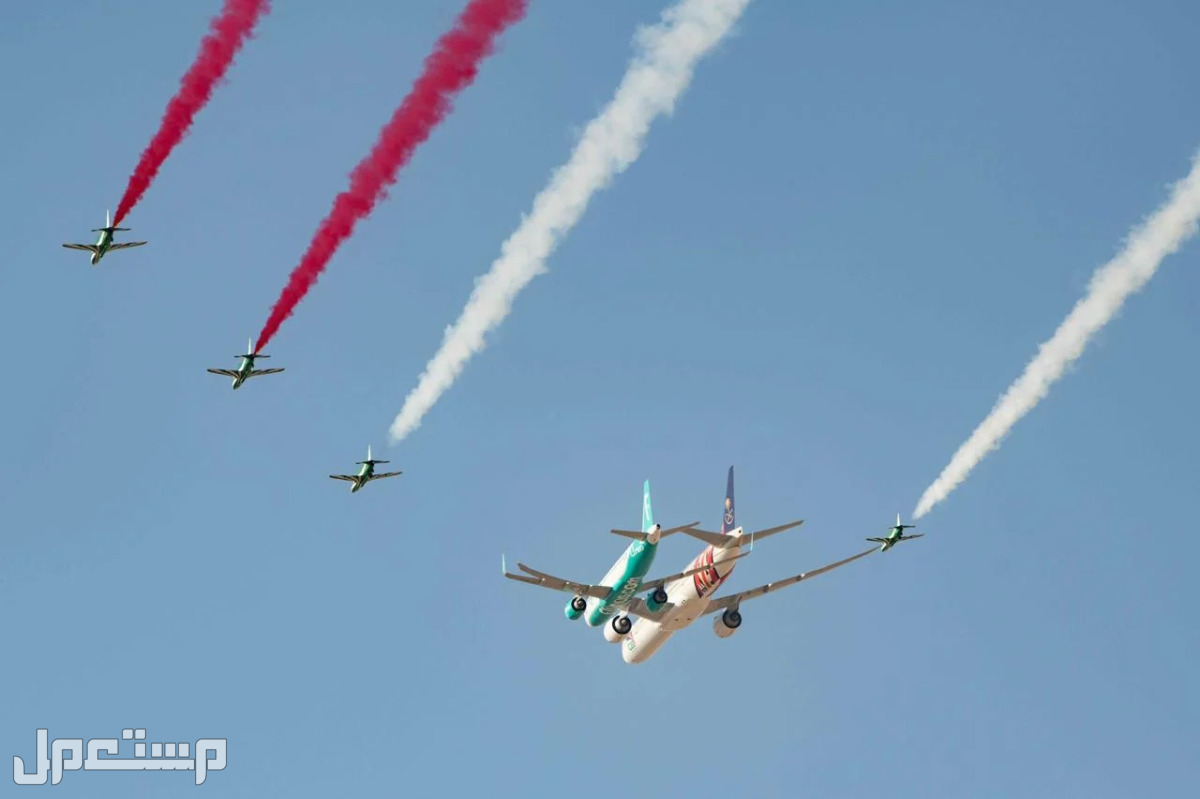 عروض الطائرات الحربية اليوم الوطني الـ 92 والمدن التي تقام بها في الإمارات العربية المتحدة عروض الطائرات الحربية اليوم الوطني