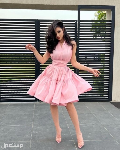 تأنقي معنا وكوني الافضل عن الأخرين مع فساتين الأميرة بيع جملة للمحلات التجارية وتاجرات المملكة بيع بل حبة بسعر الجملة ان شاء متوفر جميع المقاسات التوصيل فوري في جدة ونشحن لباقي مدن المملكة و