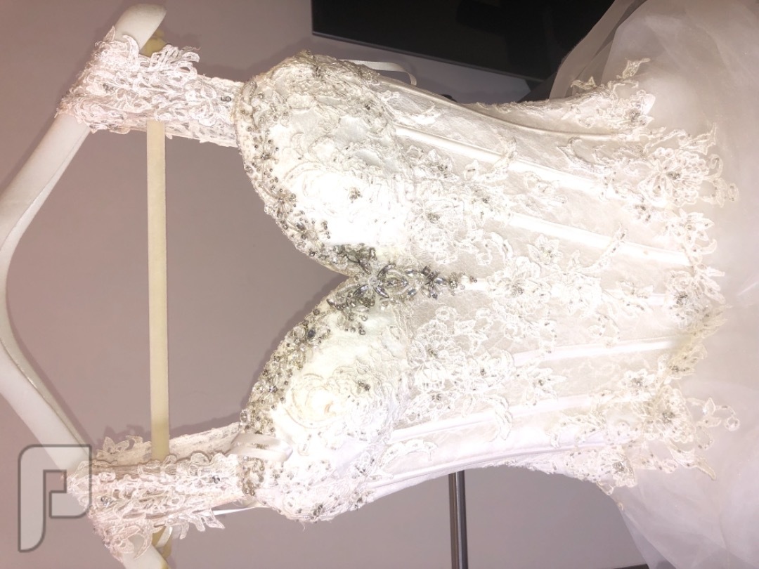 فستان زفاف تصميم أسباني راقي جداً