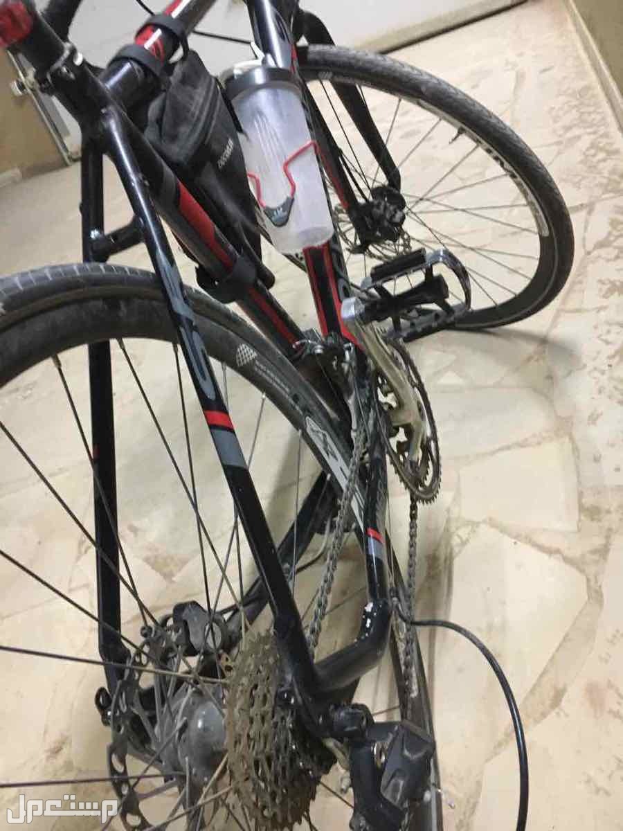 دراجة تريك من شركة  ماركة دراجة ماركة برفورمر  في بريدة بسعر 1500 ريال سعودي قابل للتفاوض