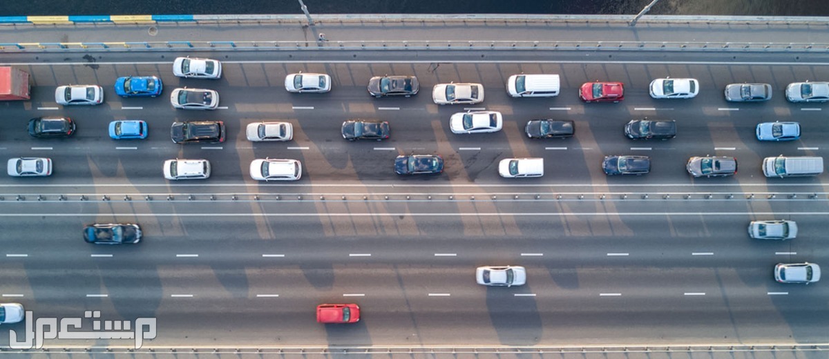 لقيادة آمنة.. المرور يحدد 4 خطوات تغيير المسار في القيادة حسب القانون الجديد في الأردن