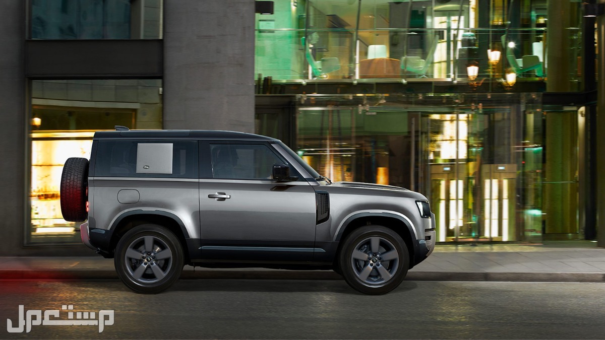 صور ومواصفات سيارة لاند روفر ديفندر  V8 الجديدة لاند روفر ديفندر  V8 من الخارج