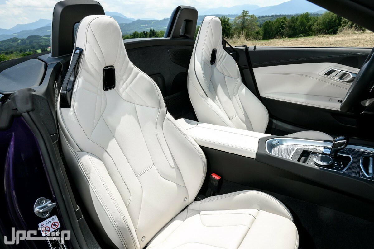 بي ام دبليو BMW Z4 2023 (المواصفات كاملة) مقاعد بي ام دبليو BMW Z4