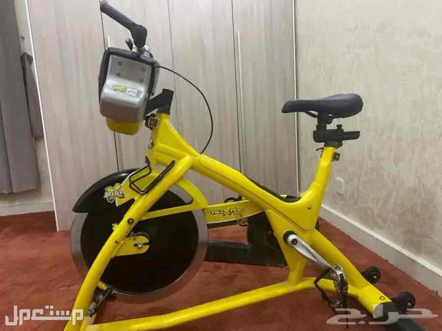 جهاز دراجة لياقة ماركة يوجد في وقت الياقة وبودي ماستر في الرياض بسعر 1200 ريال سعودي قابل للتفاوض