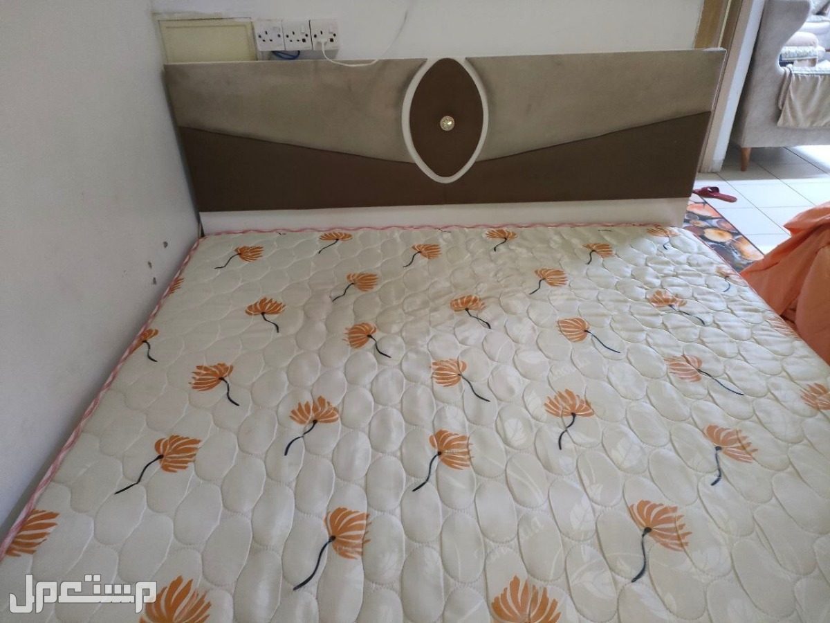 غرفة نوم مستعملة  في بغداد بسعر 650 ألف دينار عراقي قابل للتفاوض