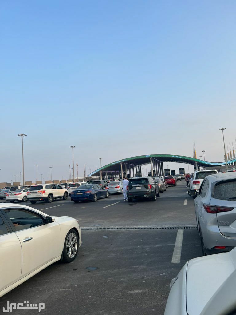 «المرور السعودي» شروط جديدة بشأن المسافرين إلى قطر عبر المنافذ البرية والجوية في الجزائر
