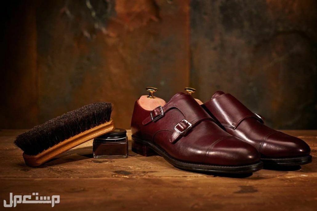 أحذية رجالي جلد طبيعي للبيع في قطر فرشاة لتنطيف حذاء