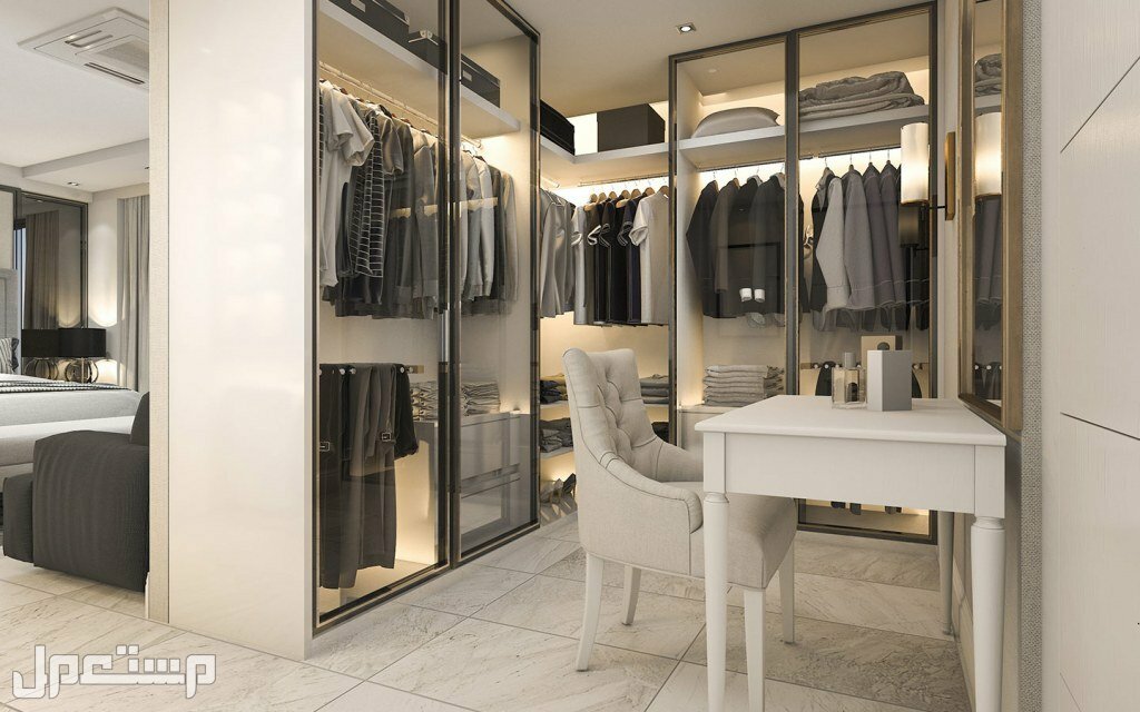 بالصور أفكار تصميم غرفة ملابس صغيرة رائعة وخلابة 2023 في الأردن المرايا والكرسي