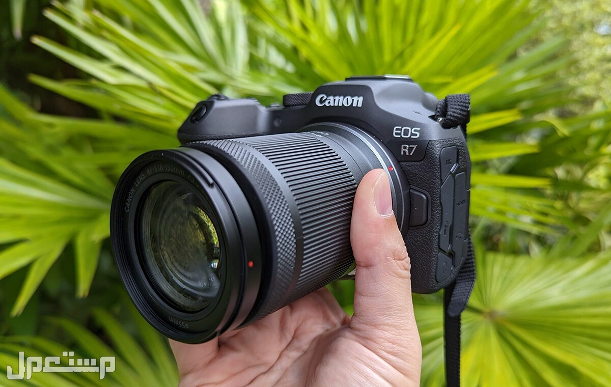 كاميرا كانون EOS R7 مواصفات وصور والأسعار في السودان عدسة كاميرا كانون EOS R7