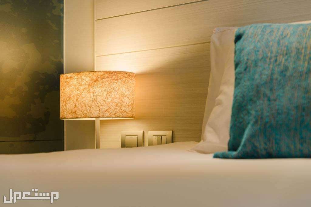 كيفية اختيار إضاءة غرفة النوم بطريقة صحيحة إضاءة غرفة نوم