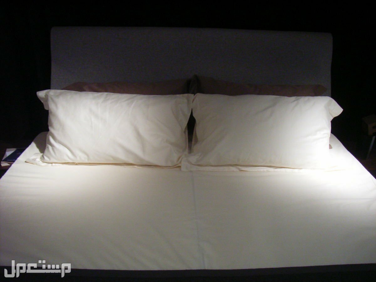 كيفية اختيار مخدات السرير المناسبة للنوم ومتى يجب تغييرها في سوريا