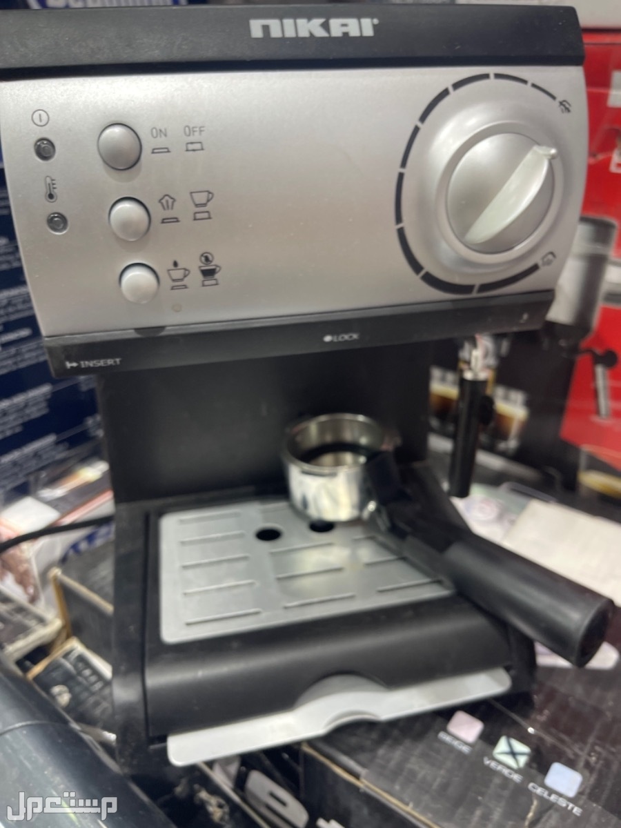 ماكينة قهوة شبه جديد ماكينة قهوة شبه جديد استخدام خفيف