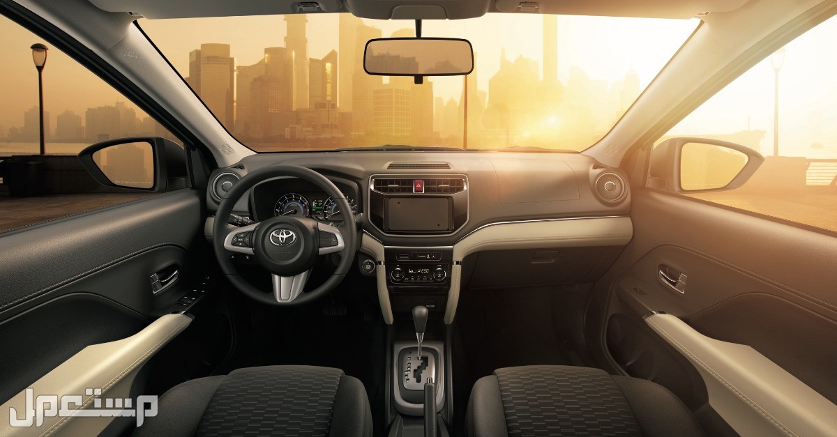 سيارة تويوتا راش Toyota Rush 2023 تعرف على المواصفات والصور والموديلات والأسعار سيارة تويوتا راش Toyota Rush 2023 من الداخل