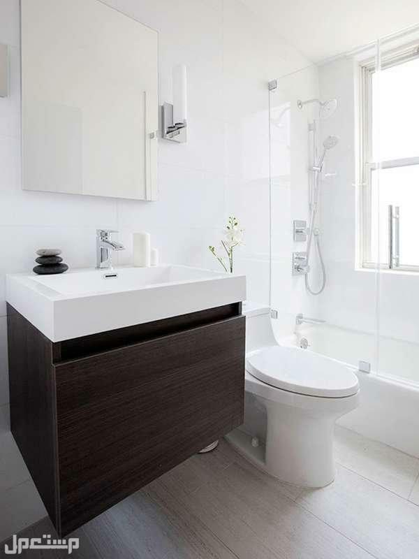 افضل 7 افكار تصميم حمامات صغيرة مودرن مع الصور في اليَمَن النمط البسيط في الحمام