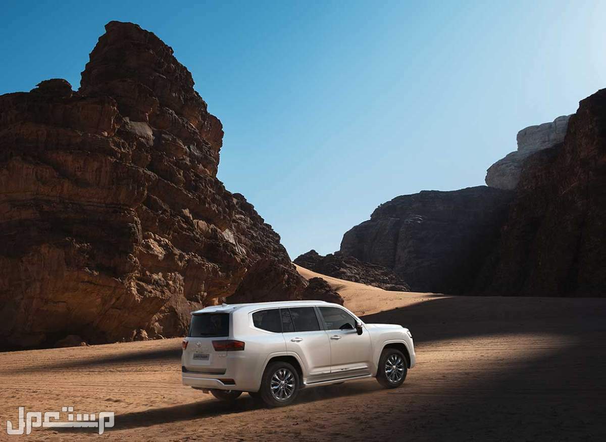 تويوتا لاند كروزر 2023 كل فئات الجي اكس ار هنا مع صورها واسعارها صورة سيارة تويوتا لاند كروزر Toyota ​LAND CRUISER 2023