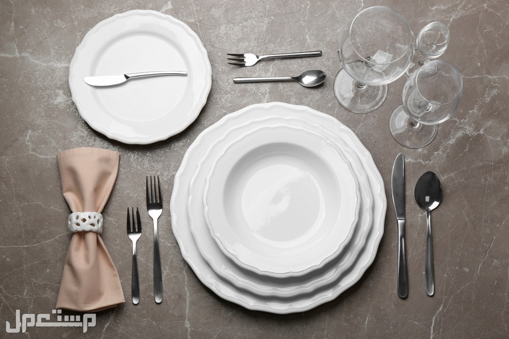تعرف على طريقة ترتيب طاولة الطعام بكل سهولة في اليَمَن أدوات طاولة الطعام