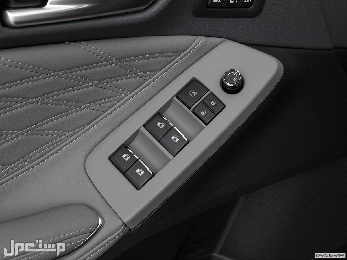 سيارة تويوتا أفالون TOYOTA AVALON 3.5L V6 PREMIUM 2023 مواصفات وصور واسعار ازرار تحكم سيارة تويوتا أفالون  2023