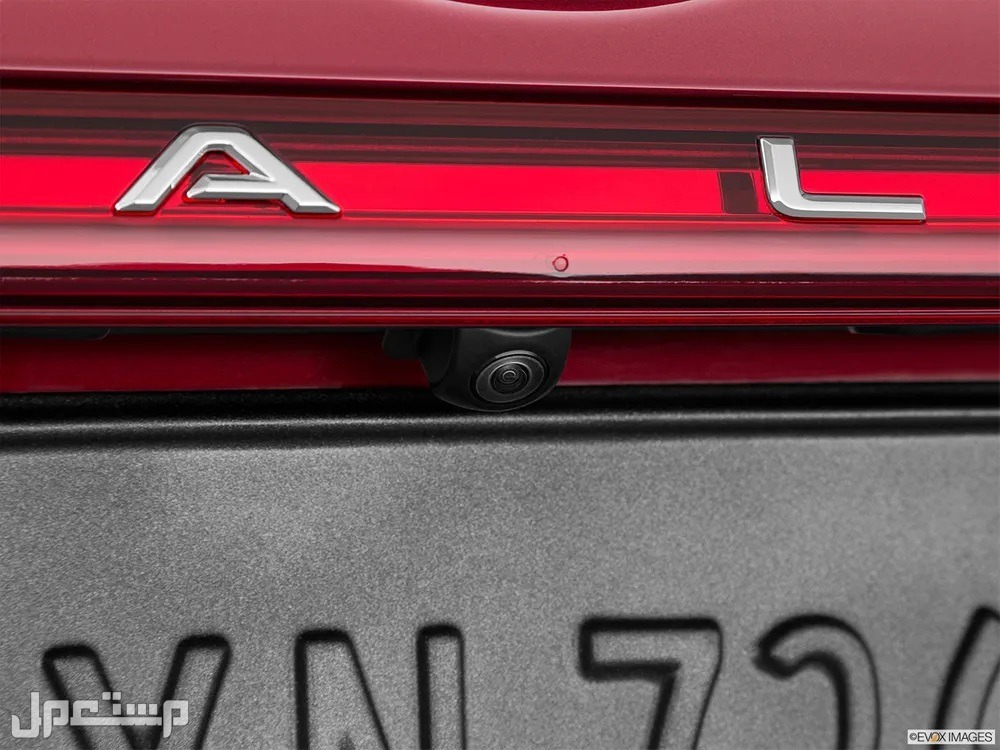 سيارة تويوتا أفالون TOYOTA AVALON 3.5L V6 PREMIUM 2023 مواصفات وصور واسعار كاميرا خلفية سيارة تويوتا أفالون  2023