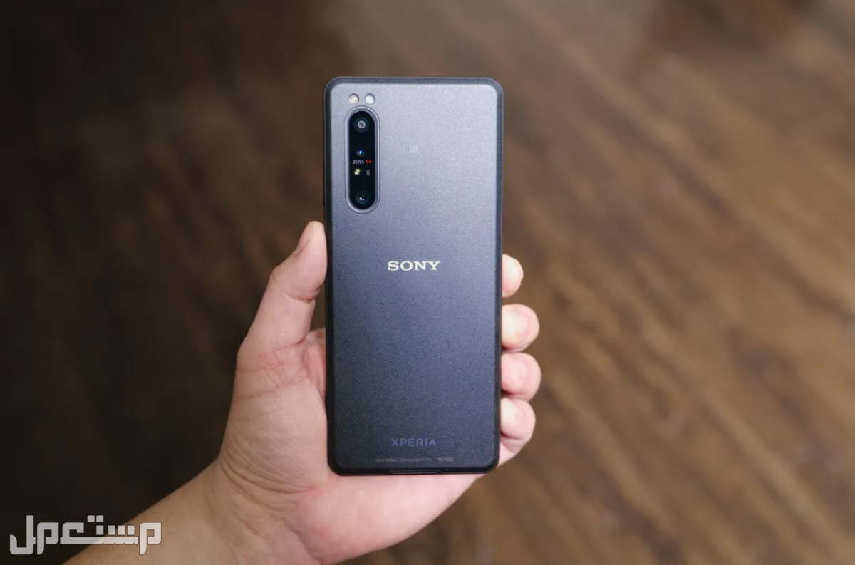 مقارنة هاتف سوني اكسبيريا برو Sony Xperia PRO مع ايفون 13 برو ماكس..أيهما يستحق الشراء؟